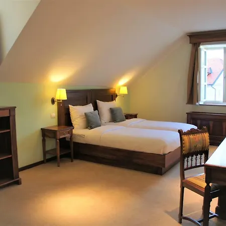 Md Hotel 3*